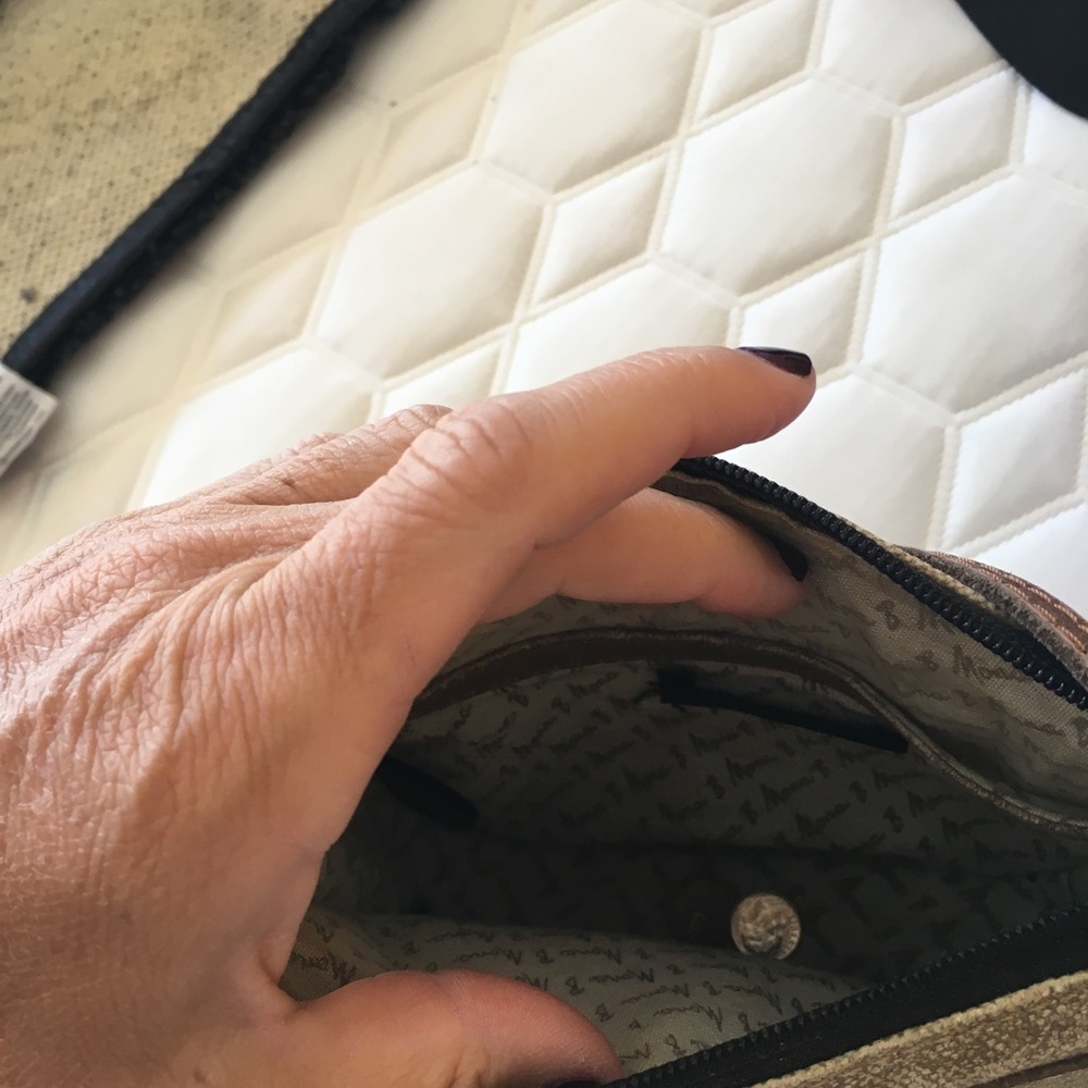 Purse - Picture 2 of 2